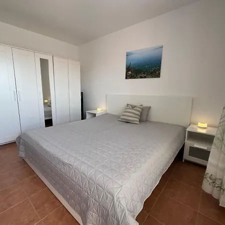 Apartment Laguna *