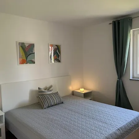 Laguna Apartman *